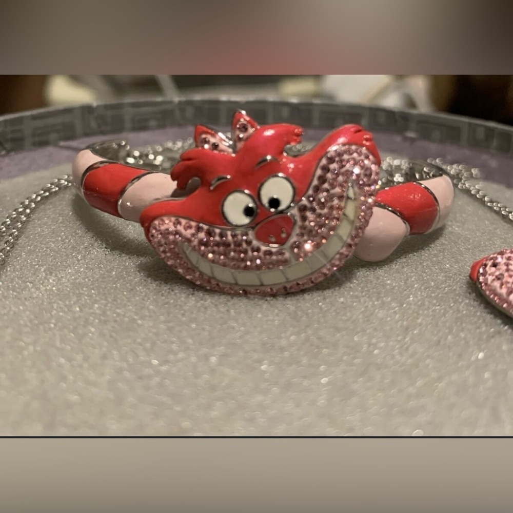 Swarovski Very RARE Alice in Wonderland Cheshire Cat Bracelet & Necklace Set